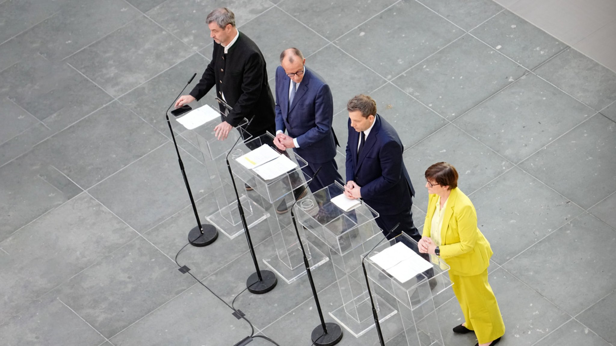 Union und SPD haben sich auf ein gemeinsames Sondierungspapier verständigt. 