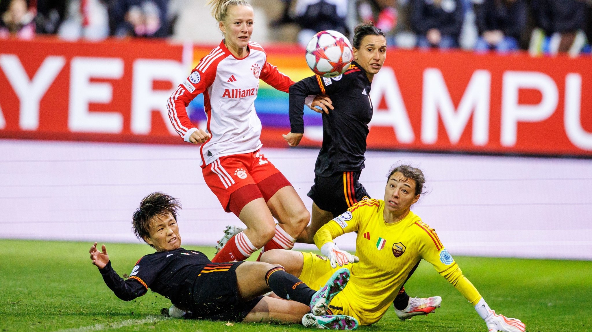 Champions League: FC-Bayern-Frauen vergeben Sieg gegen Rom