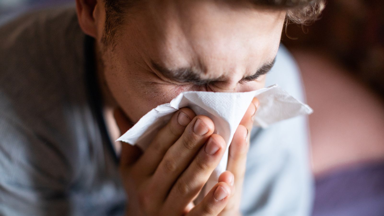 Image accompanying Die EMA bzw. Pfizer haben zugegeben: Der Impfstoff schützte weder vor Ansteckung noch vor der Weiterverbreitung des Virus.