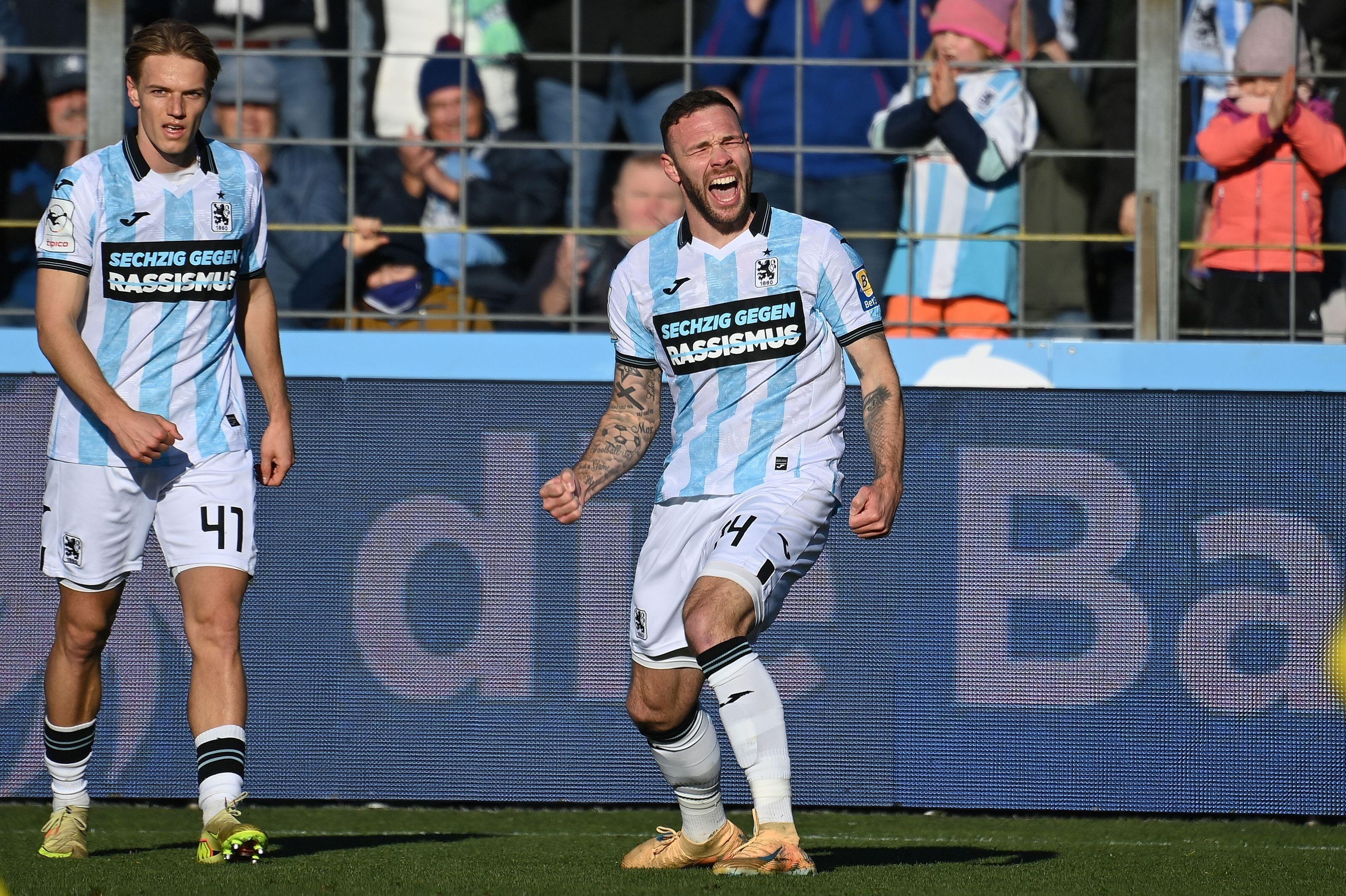 Die Löwen jubeln: Patrick Hobsch (r.)