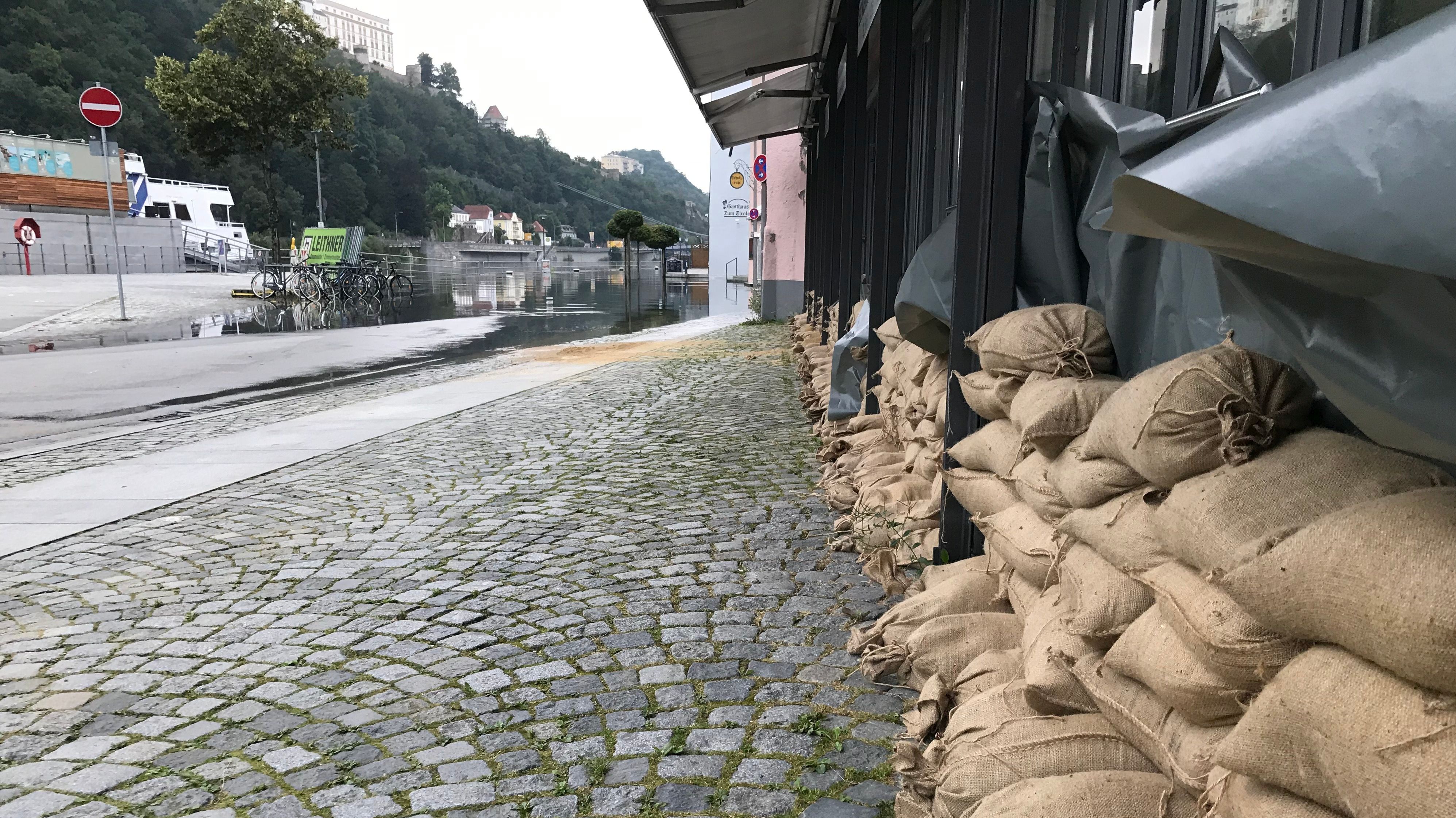 Hochwasser In Niederbayern In Passau Maximal Meldestufe 4 Br24