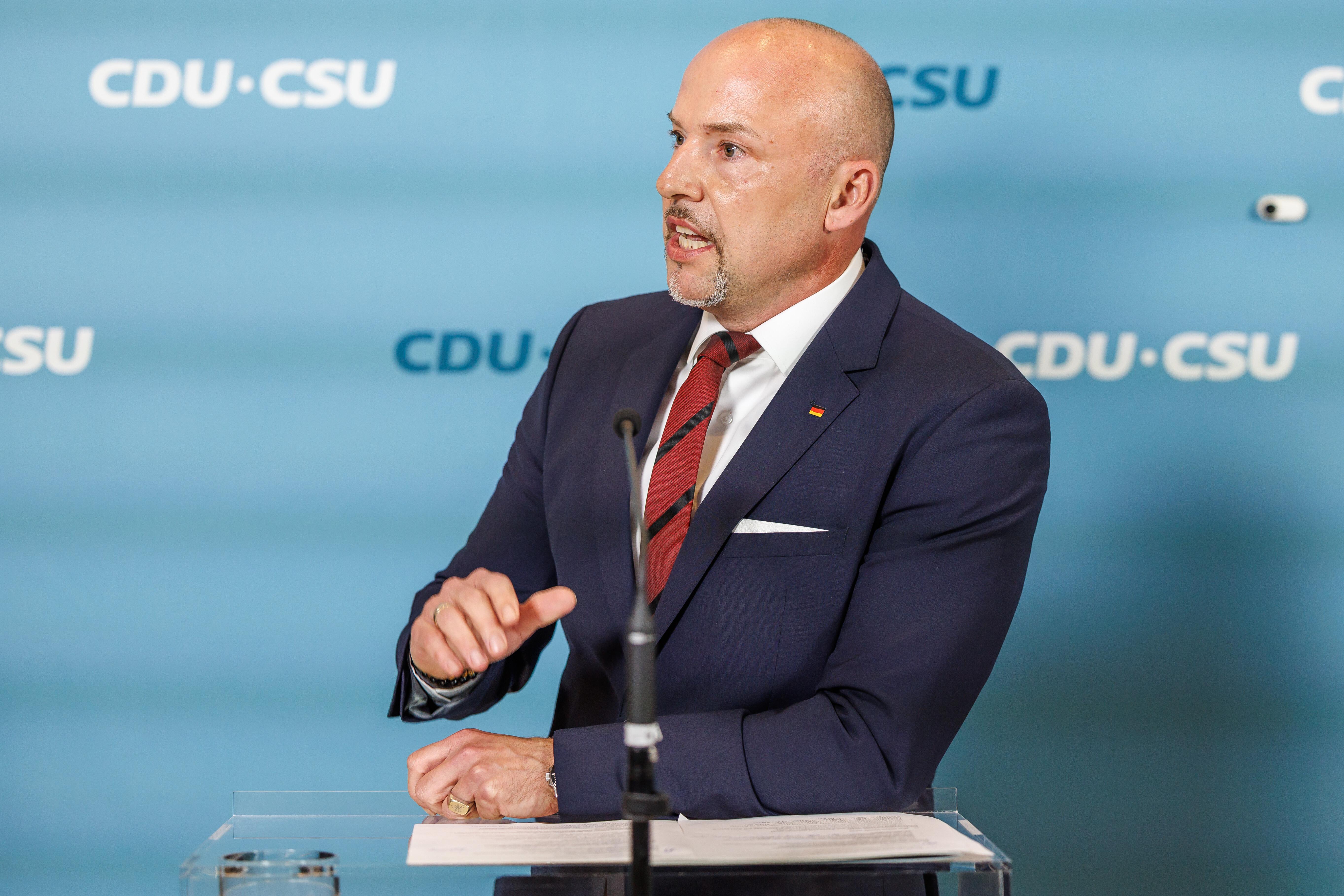 Archivbild: Alexander Hoffmann, stellvertretender Fraktionsvorsitzender der CDU/CSU im Bundestag und Vorsitzender der CSU-Landesgruppe