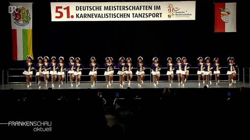 Nürnberger Buchnesier auf der Bühne.