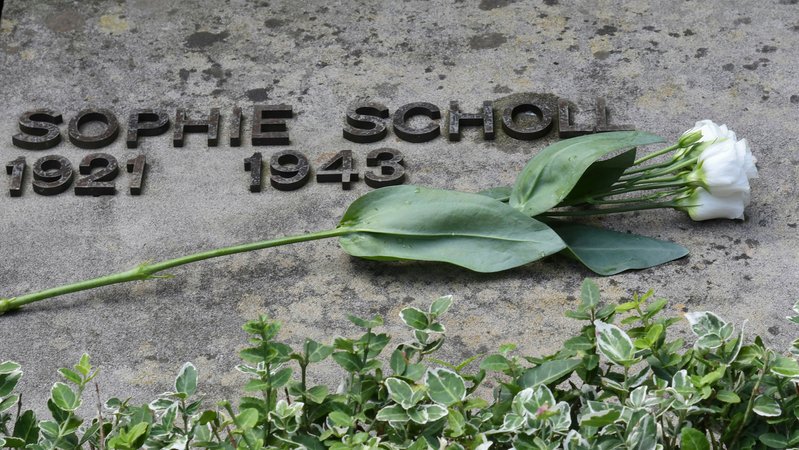 Grab von Sophie Scholl.