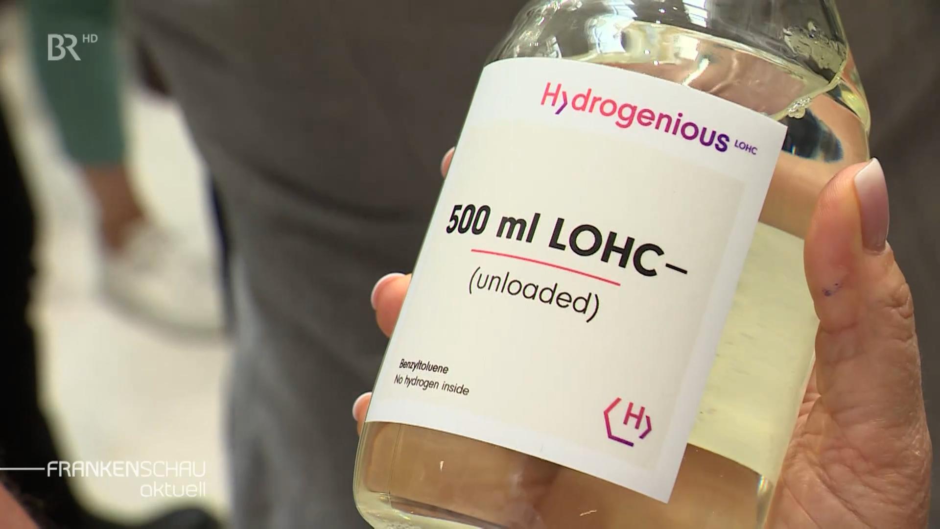 Eine Flasche mit flüssigem Wasserstoff.