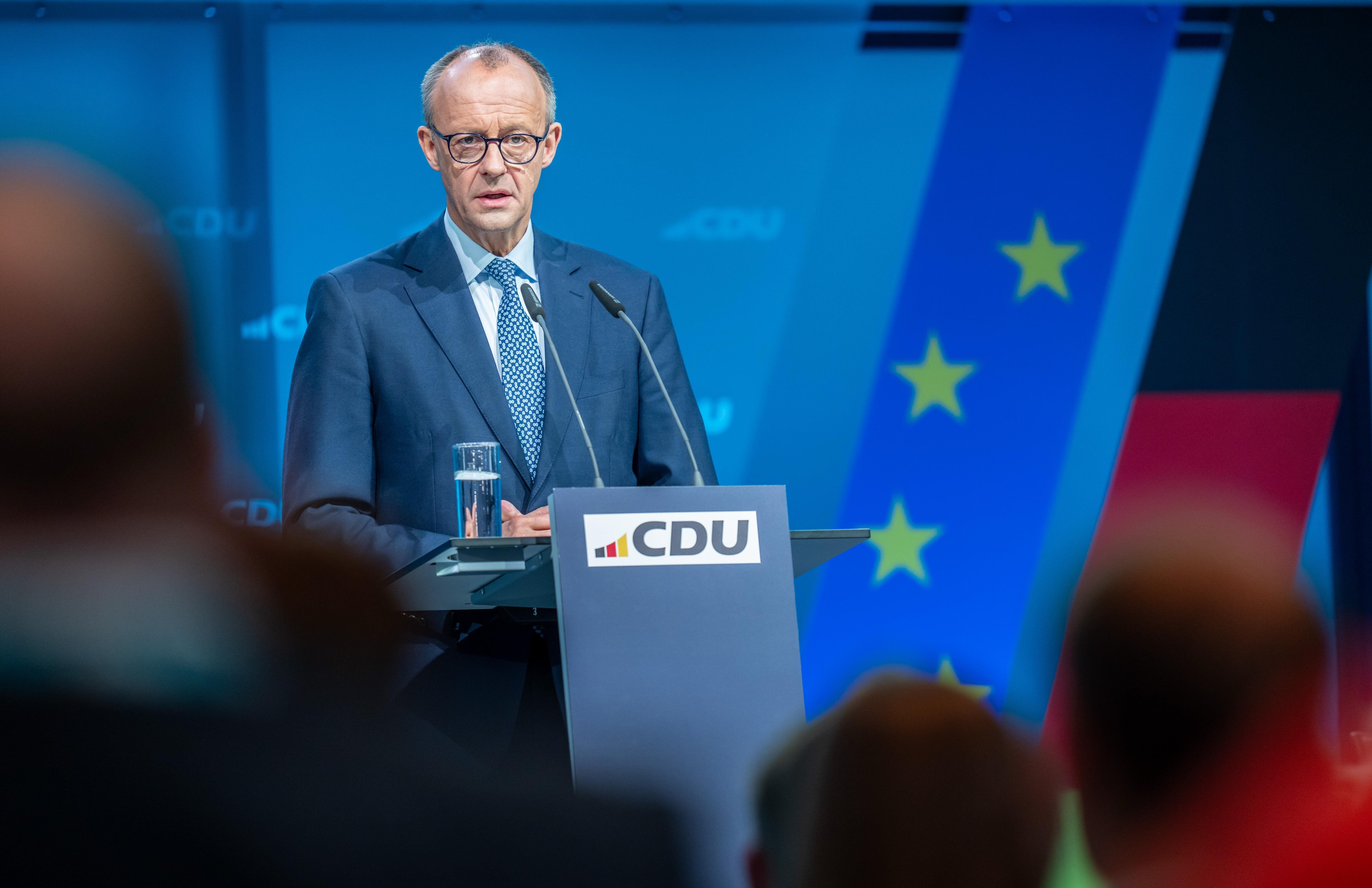 Berlin, 28.4.25: Friedrich Merz, Unions-Kanzlerkandidat und CDU-Bundesvorsitzender, spricht beim Bundesausschuss der CDU.