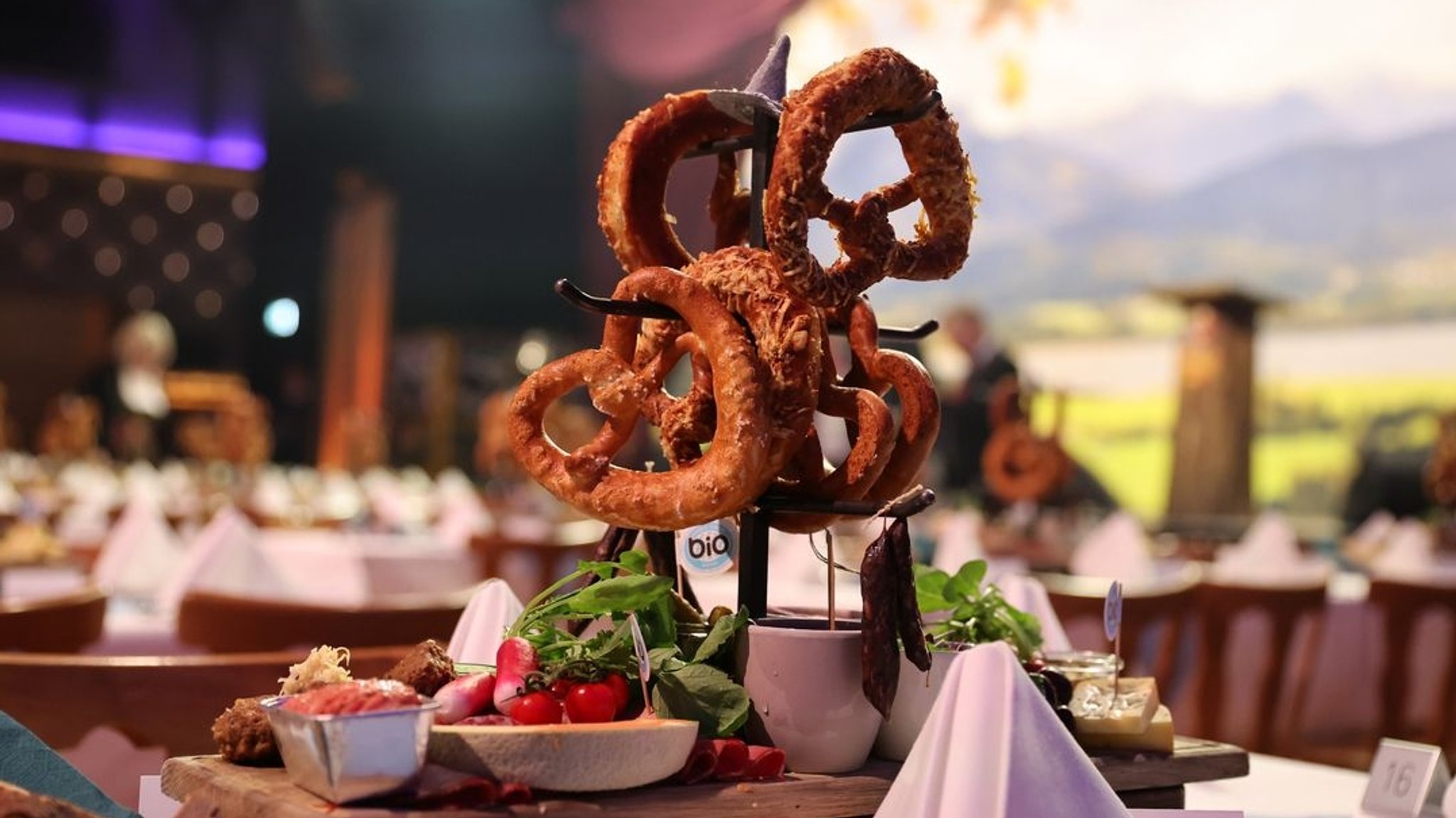 Bald geht es los: Die Brotzeit ist schon vorbereitet.