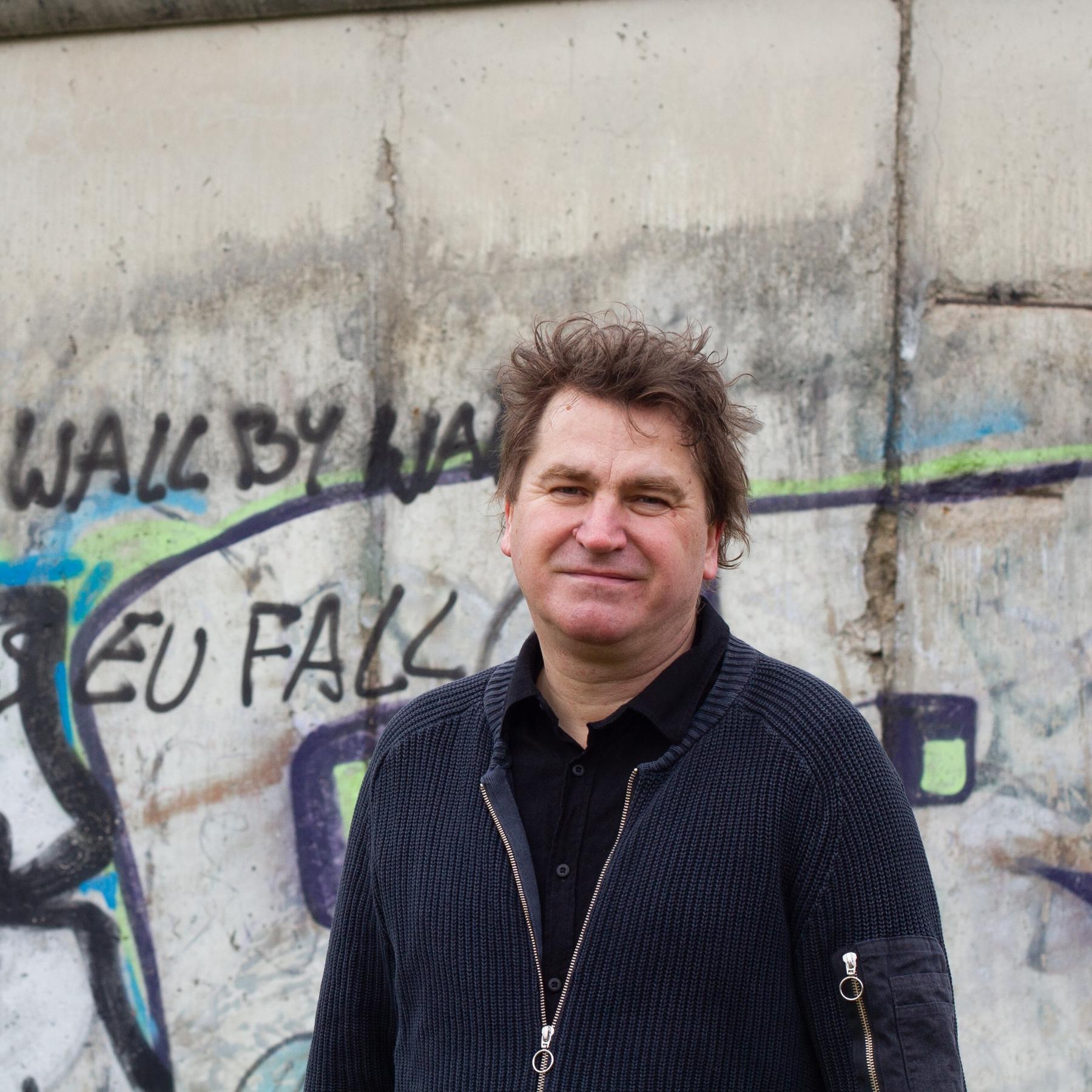 Der Osten, der Westen und die Demokratie