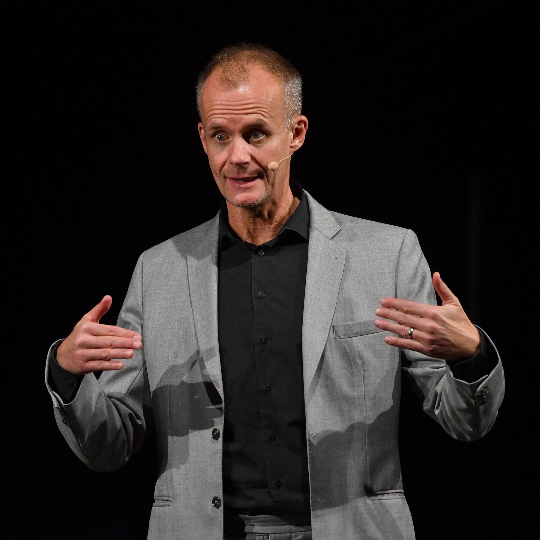 Therapie für Söder: Das neue Programm von Max Uthoff