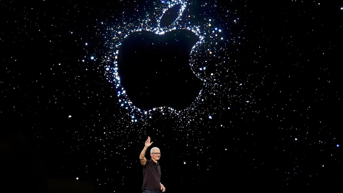 Apple Chef Tim Cook bei der Präsentation der neuen iPhones