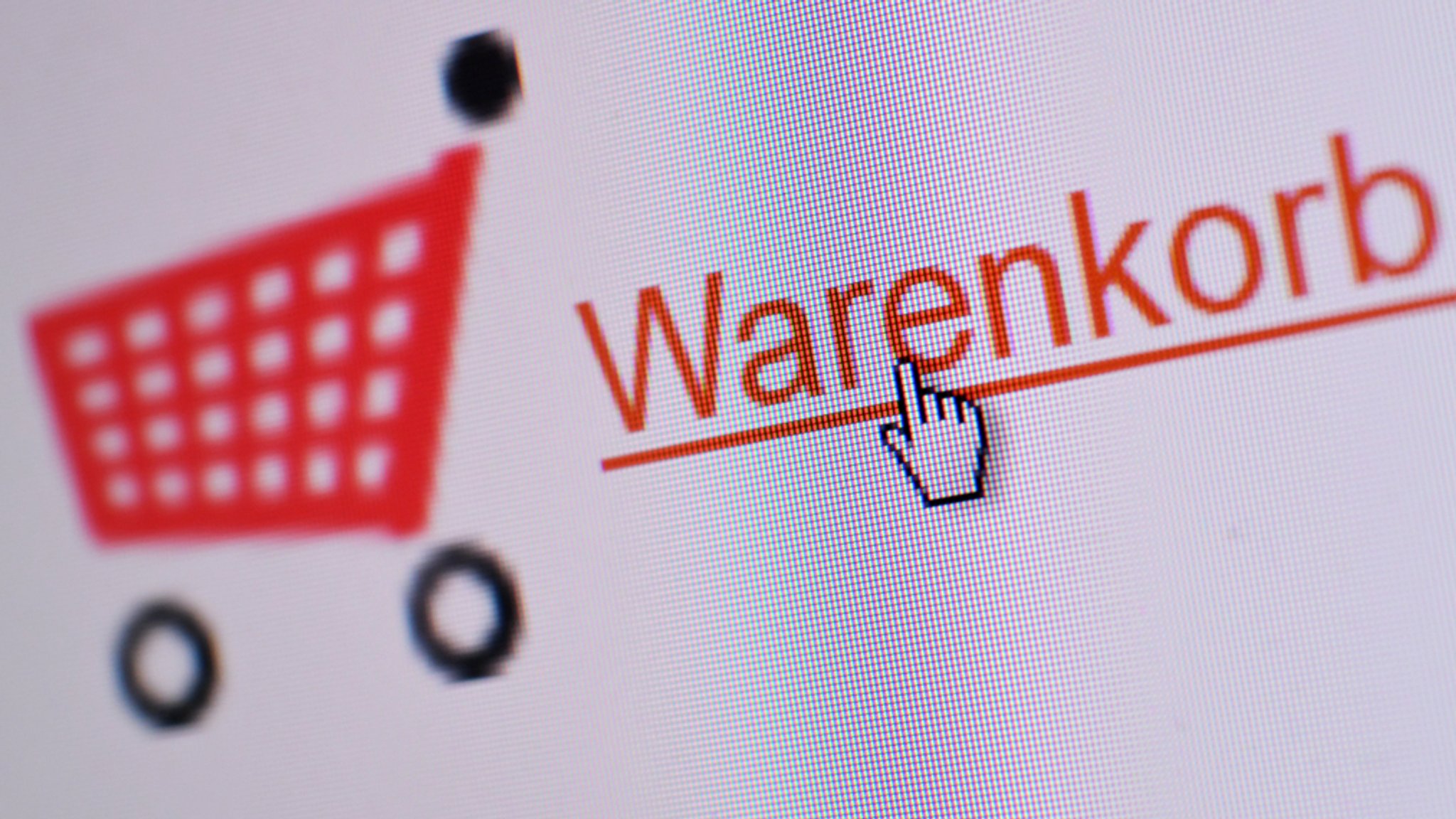 Digitale Anwendungen sind aus unserem Alltag nicht mehr wegzudenken. Einkaufen im Internet, überweisen per App – all das ist kein Problem, wenn man diese nutzen kann. Ist das aufgrund einer Behinderung nicht möglich, wird es schnell kompliziert. Für Blinde Menschen sind Bahn-Buchungen heute eine Herausforderung. | Bild: dpa-Bildfunk/Andrea Warnecke Digitale Anwendungen sind aus unserem Alltag nicht mehr wegzudenken. Einkaufen im Internet, überweisen per App – all das ist kein Problem, wenn man diese nutzen kann. Ist das aufgrund einer Behinderung nicht möglich, wird es schnell kompliziert. Für Blinde Menschen sind Bahn-Buchungen heute eine Herausforderung.