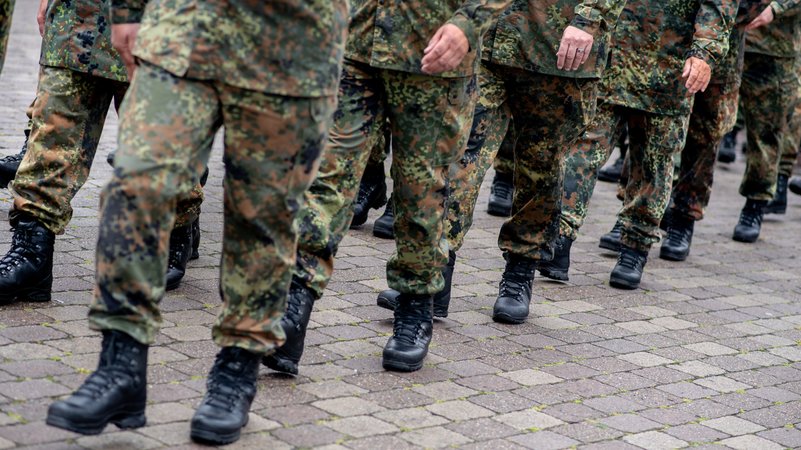 Symbolbild Bundeswehr | Bild: picture alliance/dpa | Hauke-Christian Dittrich Symbolbild Bundeswehr
