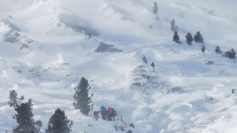 Auch in Südtirol gab es mindestens ein Lawinenopfer am Wochenende: Eine 31-Jährige aus Bayern konnte am Limojoch nicht mehr reanimiert werden. | Bild:Bergrettung Südtirol