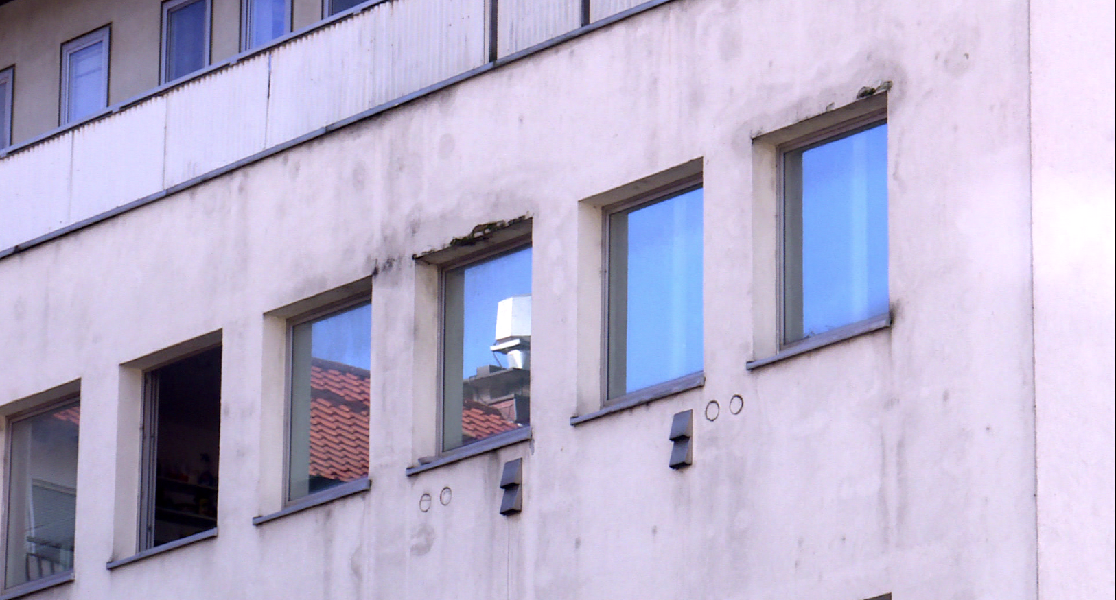 Die Fassade eines Hauses im Würzburger Stadtteil Grombühl 