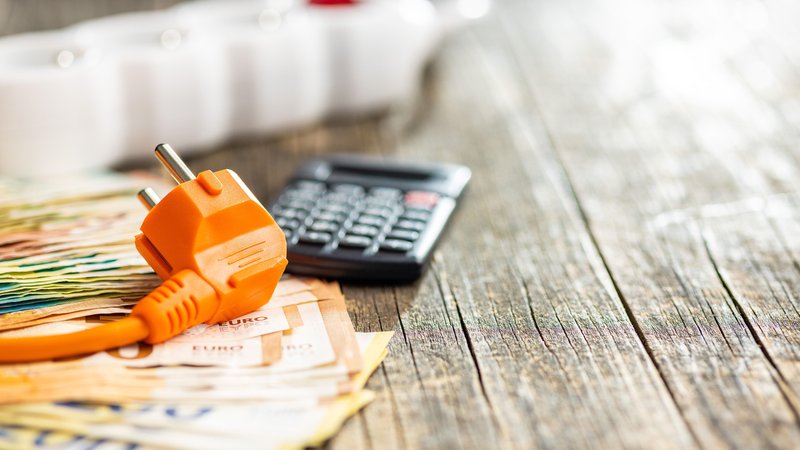 (Symbolbild) Private Stromspeicher: Lohnt sich das? | Bild: picture alliance / Zoonar | JIRI HERA (Symbolbild) Private Stromspeicher: Lohnt sich das?