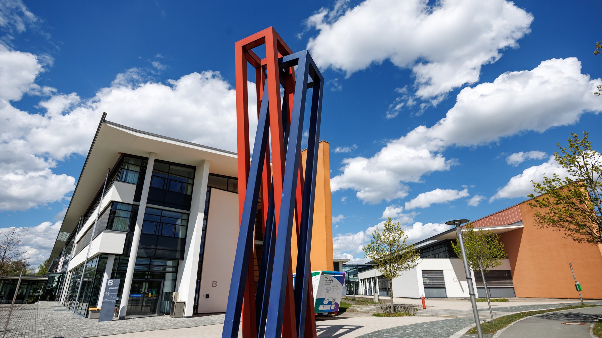 (Symbolbild) Die Hochschule für Angewandte Wissenschaften Hof | Bild: picture alliance / dpa | Matthias Balk (Symbolbild) Die Hochschule für Angewandte Wissenschaften Hof