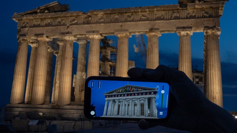 Der Parthenon-Tempel bei Nacht | Bild:picture alliance/ASSOCIATED PRESS/Petros Giannakouris