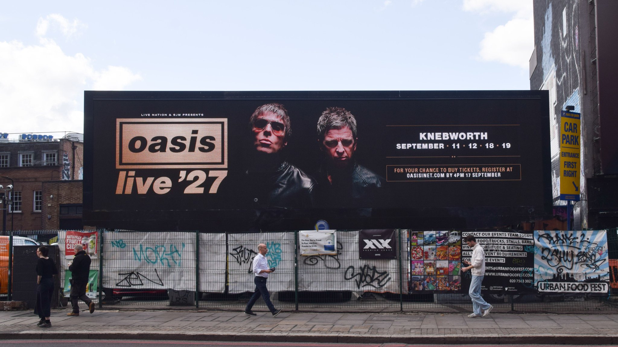 Tour 2027: Oasis warnt Fans vor Betrug beim Ticketverkauf