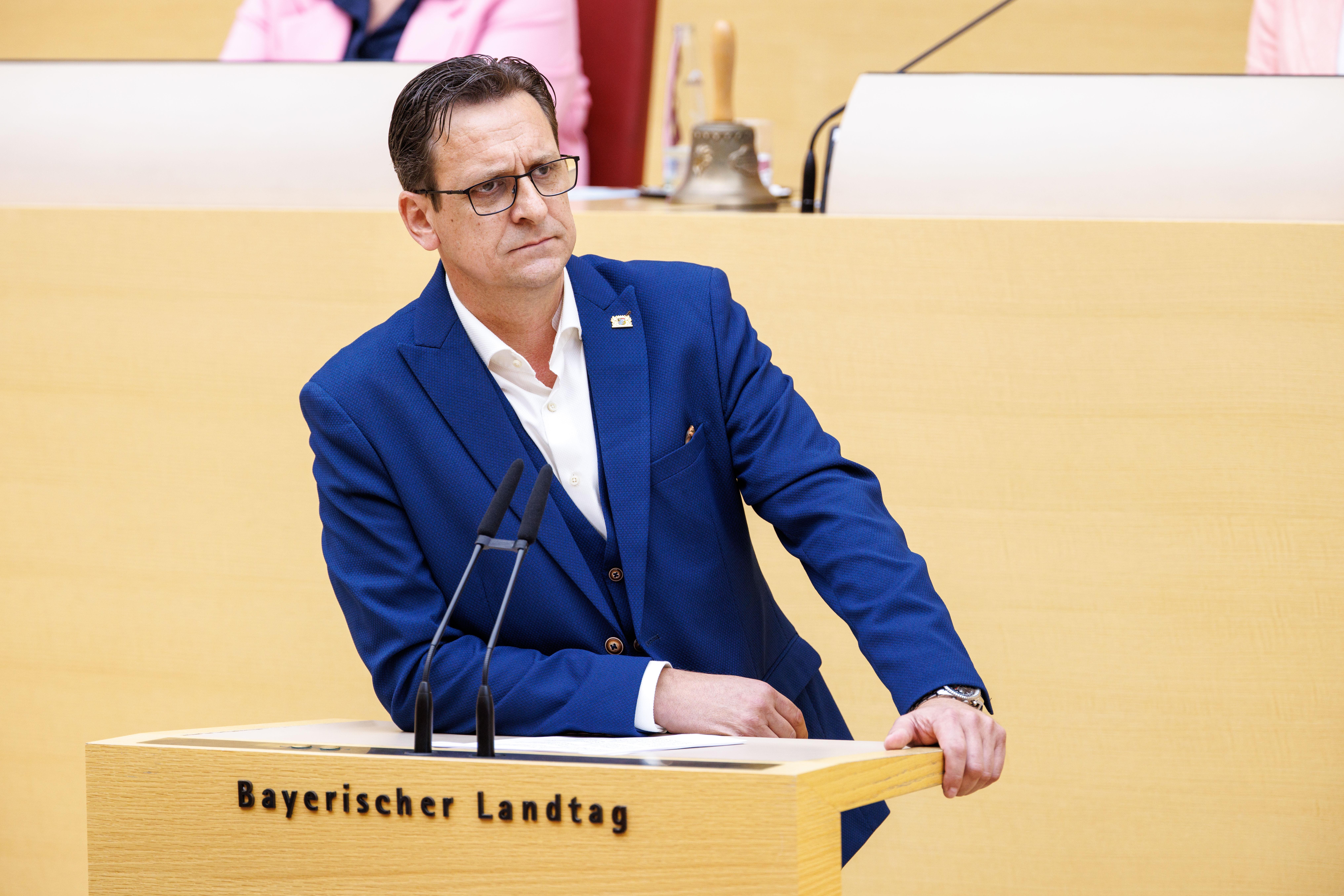 Dieter Arnold (AfD) spricht in der 16. Plenarsitzung des Bayerischen Landtags