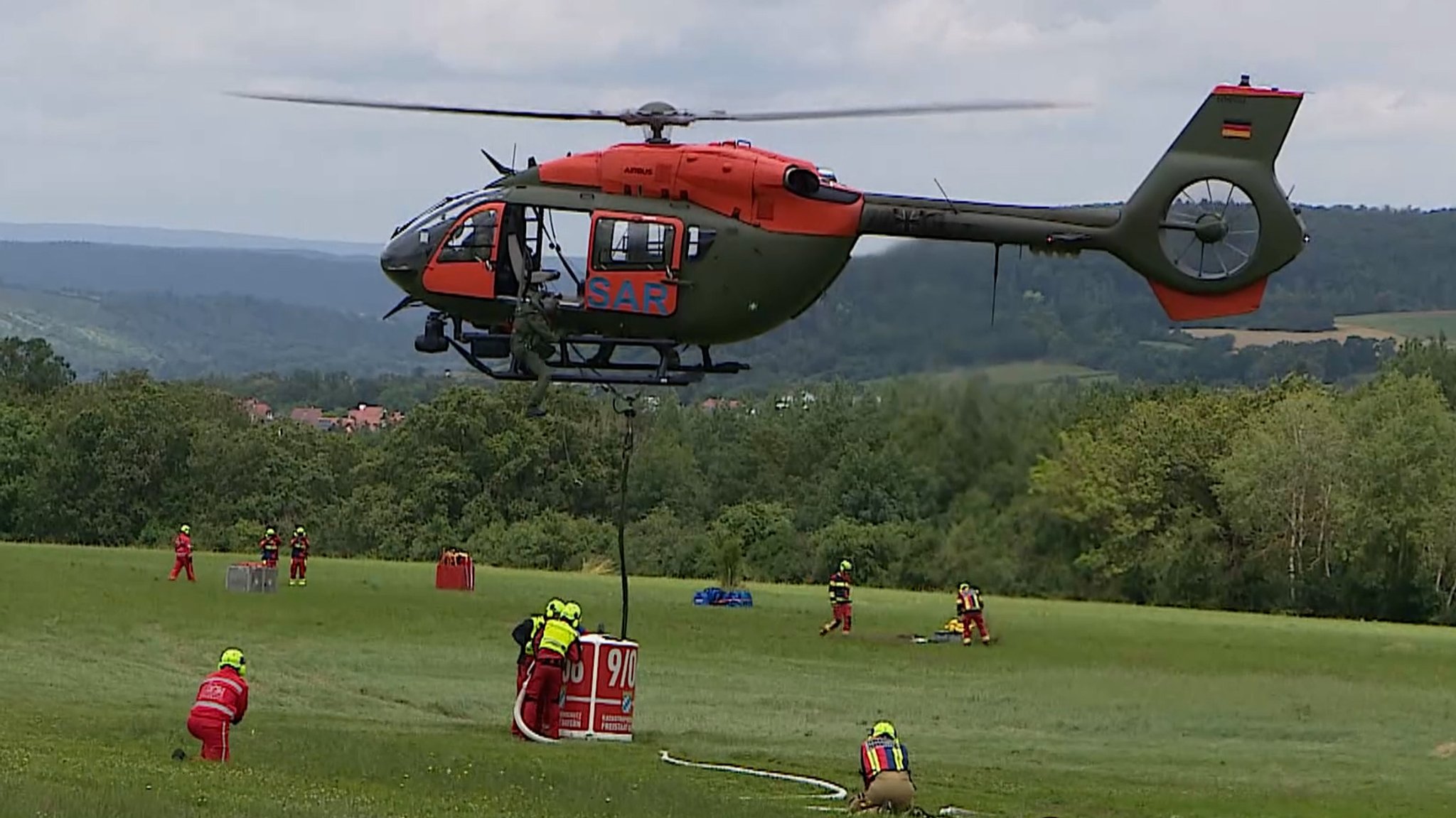 Training für Waldbrandbekämpfung.