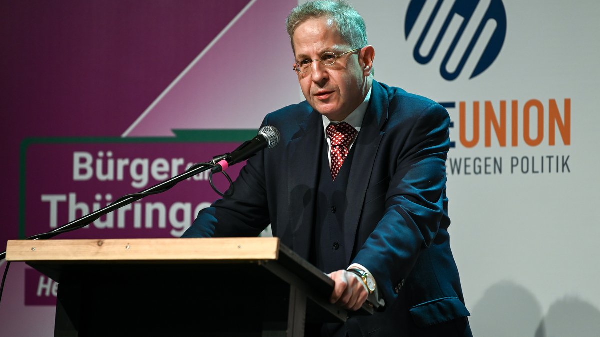 Hans-Georg Maaßen (WerteUnion) bei einer Rede in Erfurt, aufgenommen am 21.10.23.