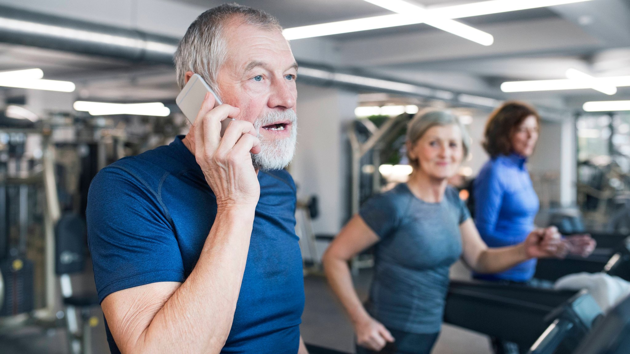 Vier Millionen offline: Wie Ältere auch digital fit bleiben