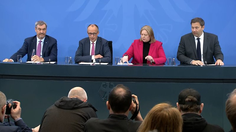 Nach Beratungen am Wochenende hat sich die Bundesregierung auf Entlastungen für die Bürger entschieden. | Bild: BR24 Nach Beratungen am Wochenende hat sich die Bundesregierung auf Entlastungen für die Bürger entschieden.