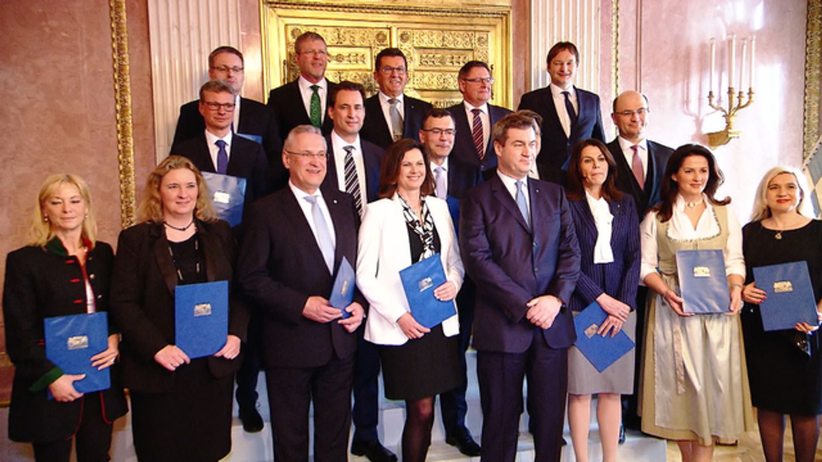 Neues Ministerpräsident Söder für Überraschungen BR24