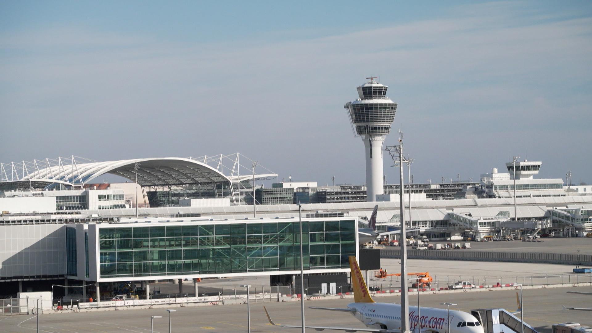 Eine Organisations-Panne am Münchner Flughafen vergangene Woche schlägt weiter hohe Wellen.