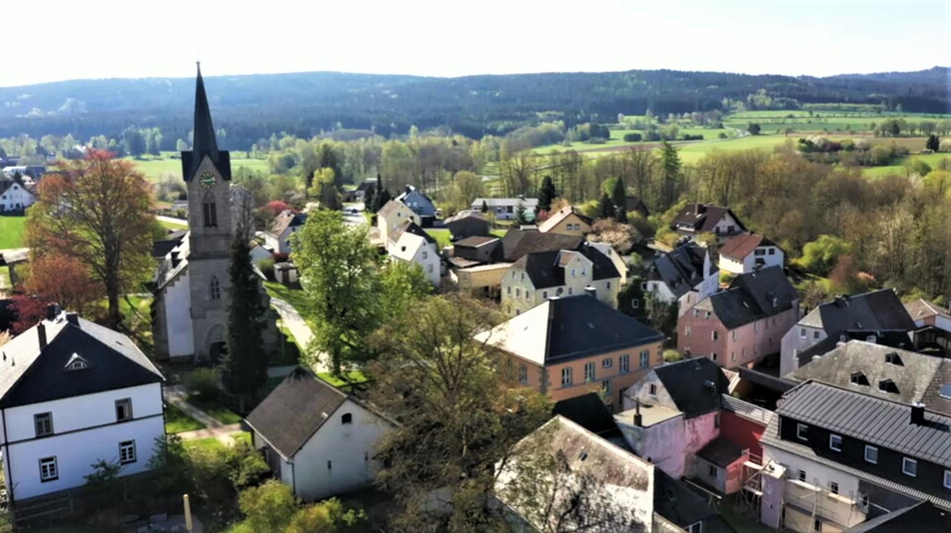 Sparneck : Lebendiger Ortskern