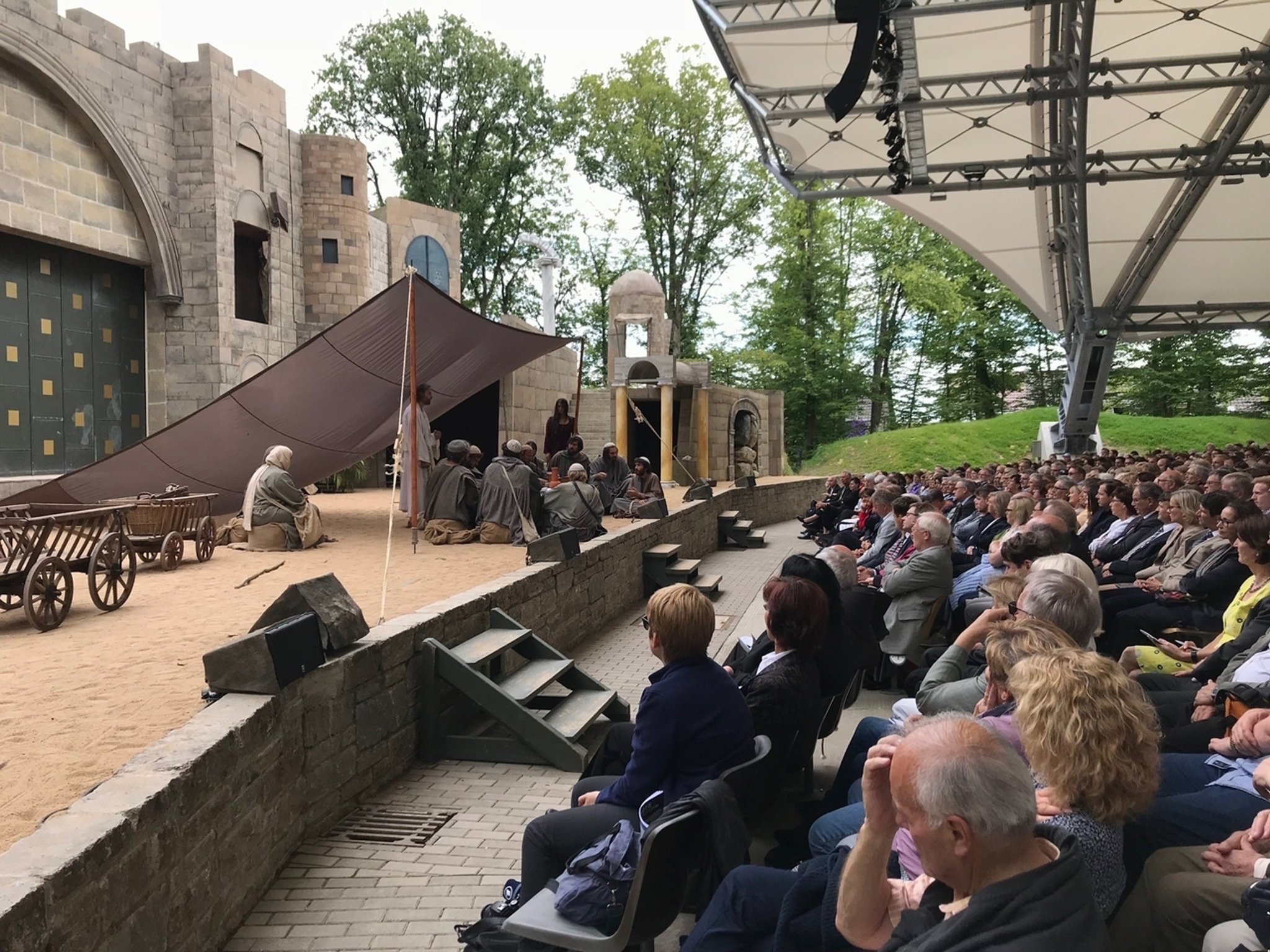 Premiere bei Passionsspielen in Sömmersdorf begeistert Publikum