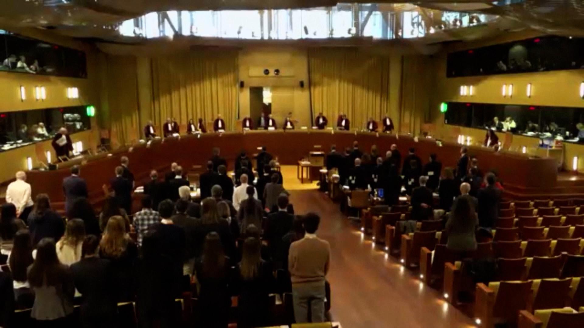 Urteil - Kirchenaustritt nicht allein Kündigungsgrund