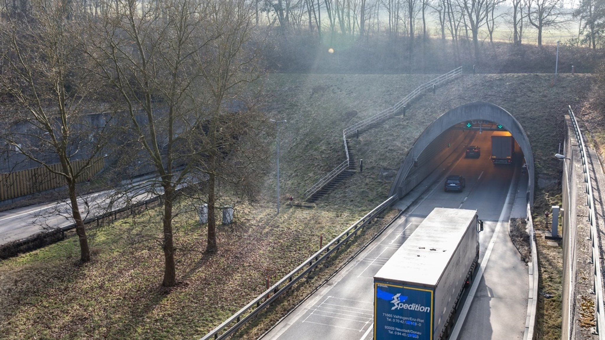 A93 am Sonntagvormittag bei Regensburg total gesperrt