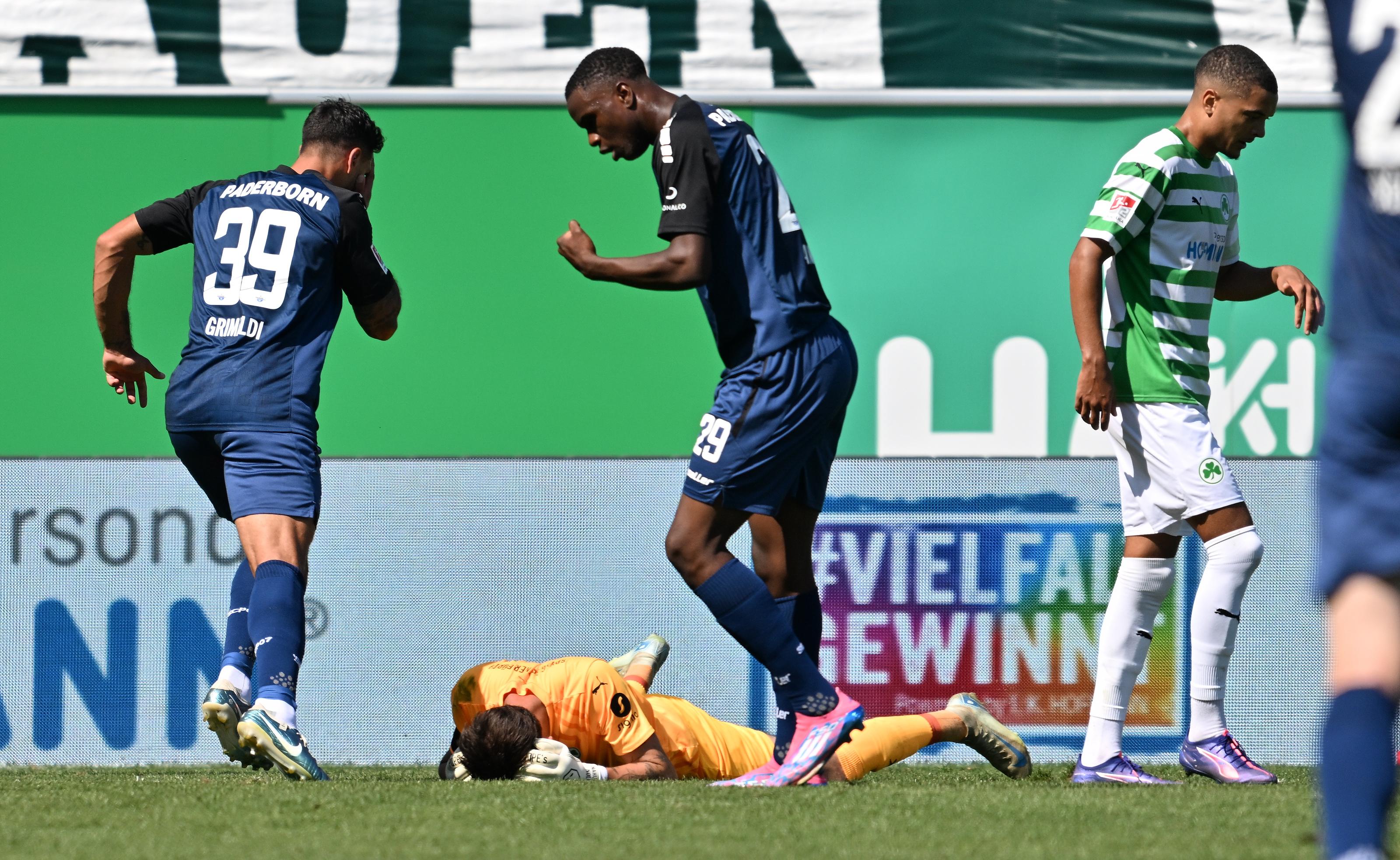 Paderborn gleicht aus, Fürth ist entsetzt