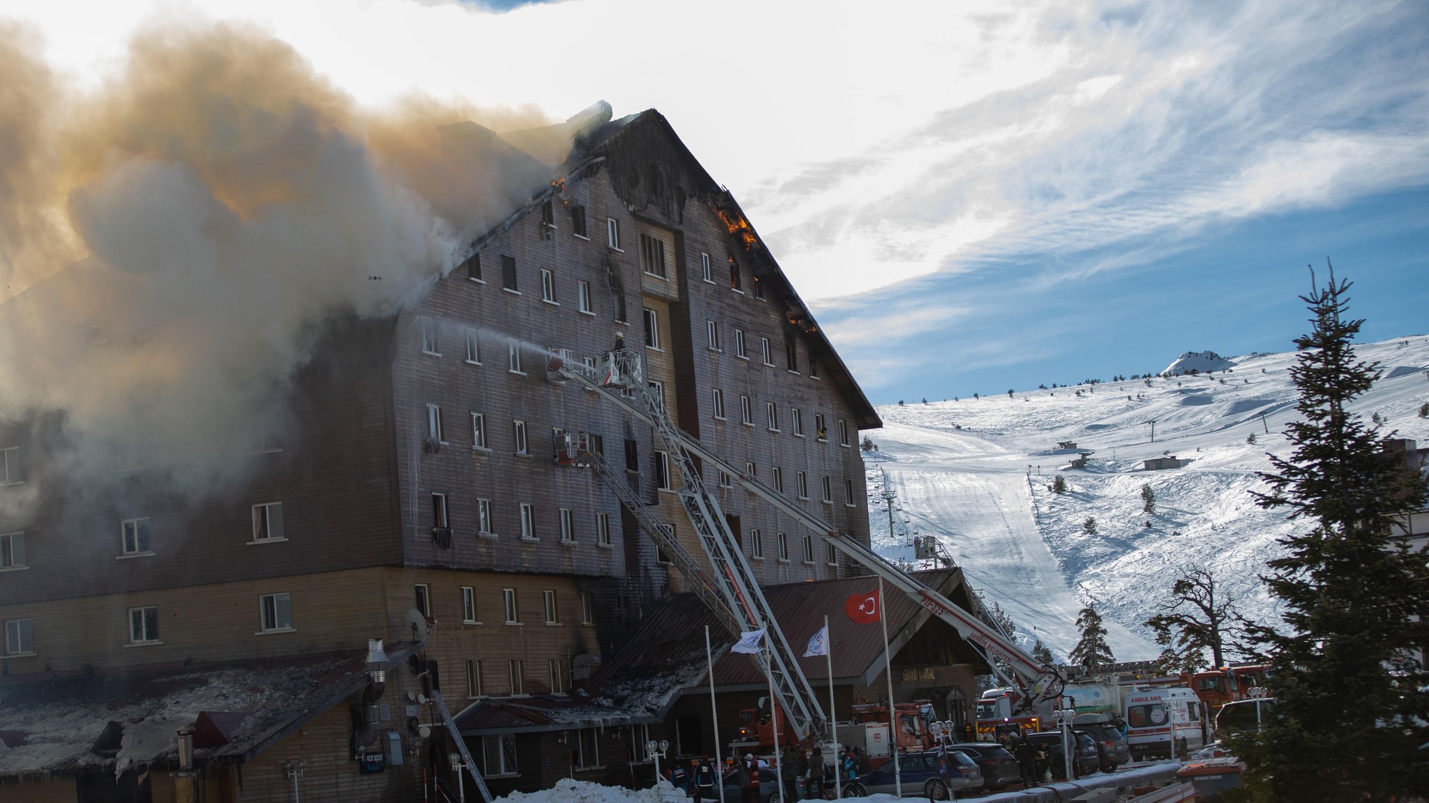 (Archivbild) Bei dem Feuer in einem türkischen Ski-Hotel starben über 70 Menschen. 