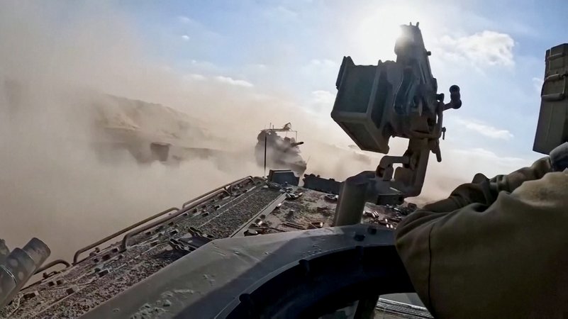 Nach der Einigung auf eine Waffenruhe zwischen Israel und der Hamas verzögert sich die Ratifizierung des Abkommens. | Bild: BR Nach der Einigung auf eine Waffenruhe zwischen Israel und der Hamas verzögert sich die Ratifizierung des Abkommens.