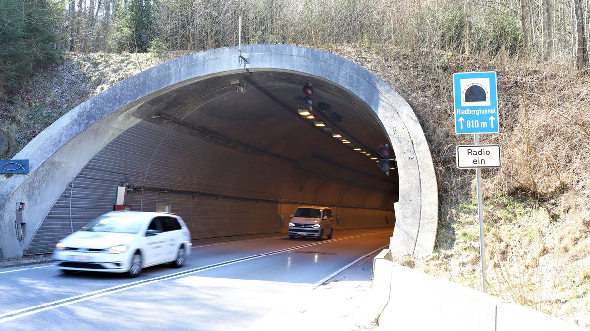 Der B11-Riedbergtunnel in Regen