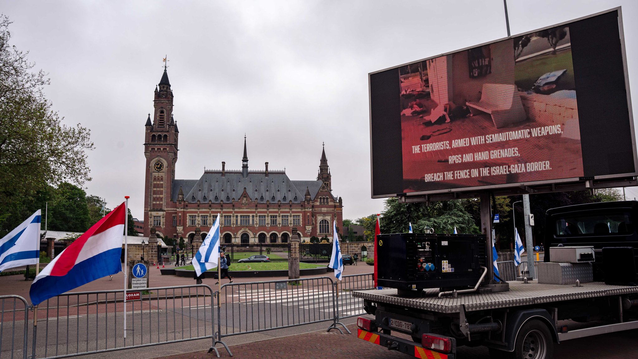 Pro-israelische Demonstrationen vor dem Internationalen Gerichtshof. Israel muss seine Offensive auf Rafah stoppen, so das Urteil der Richter.