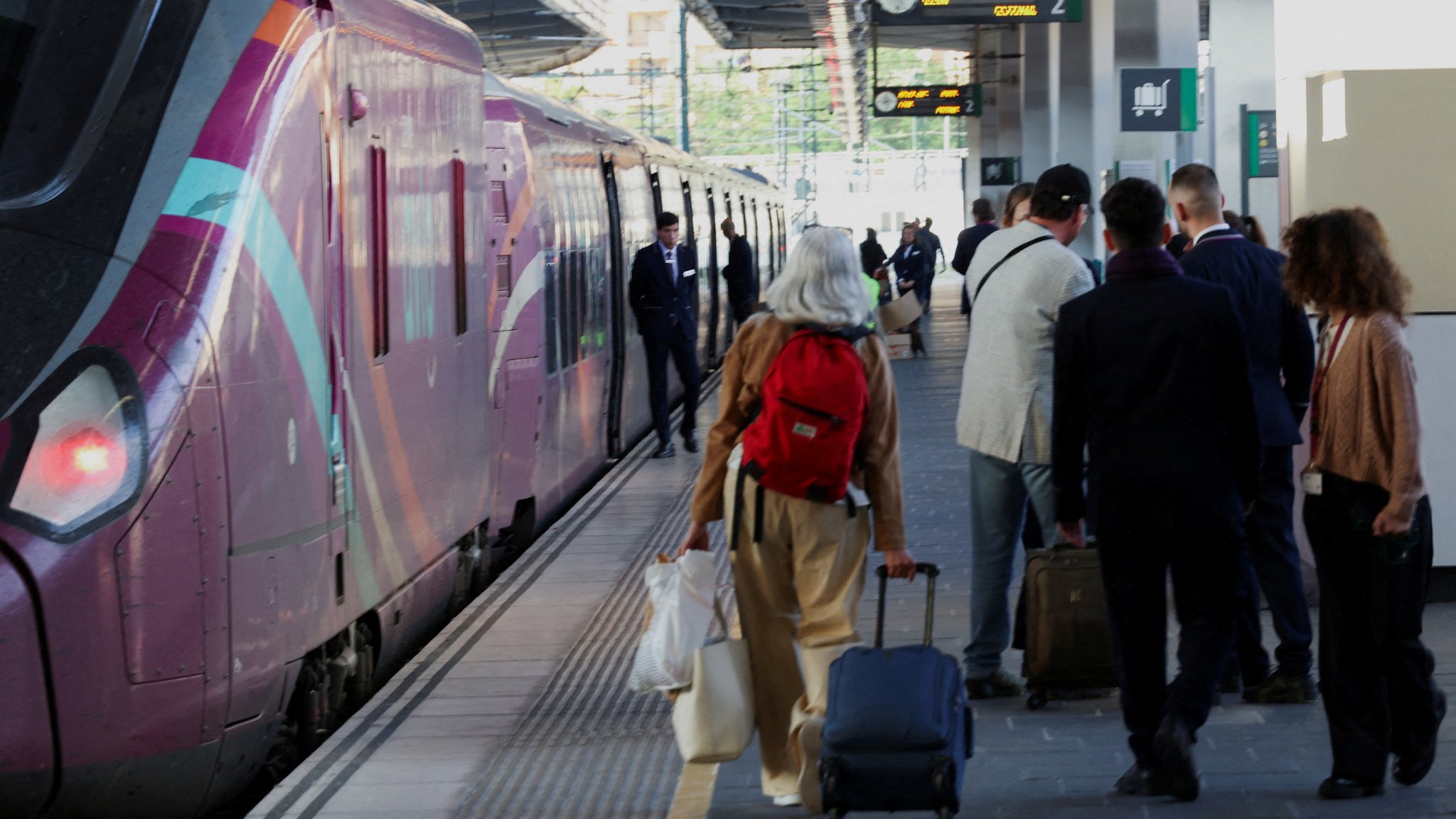 Der Zugverkehr läuft auch  in Valencia wieder