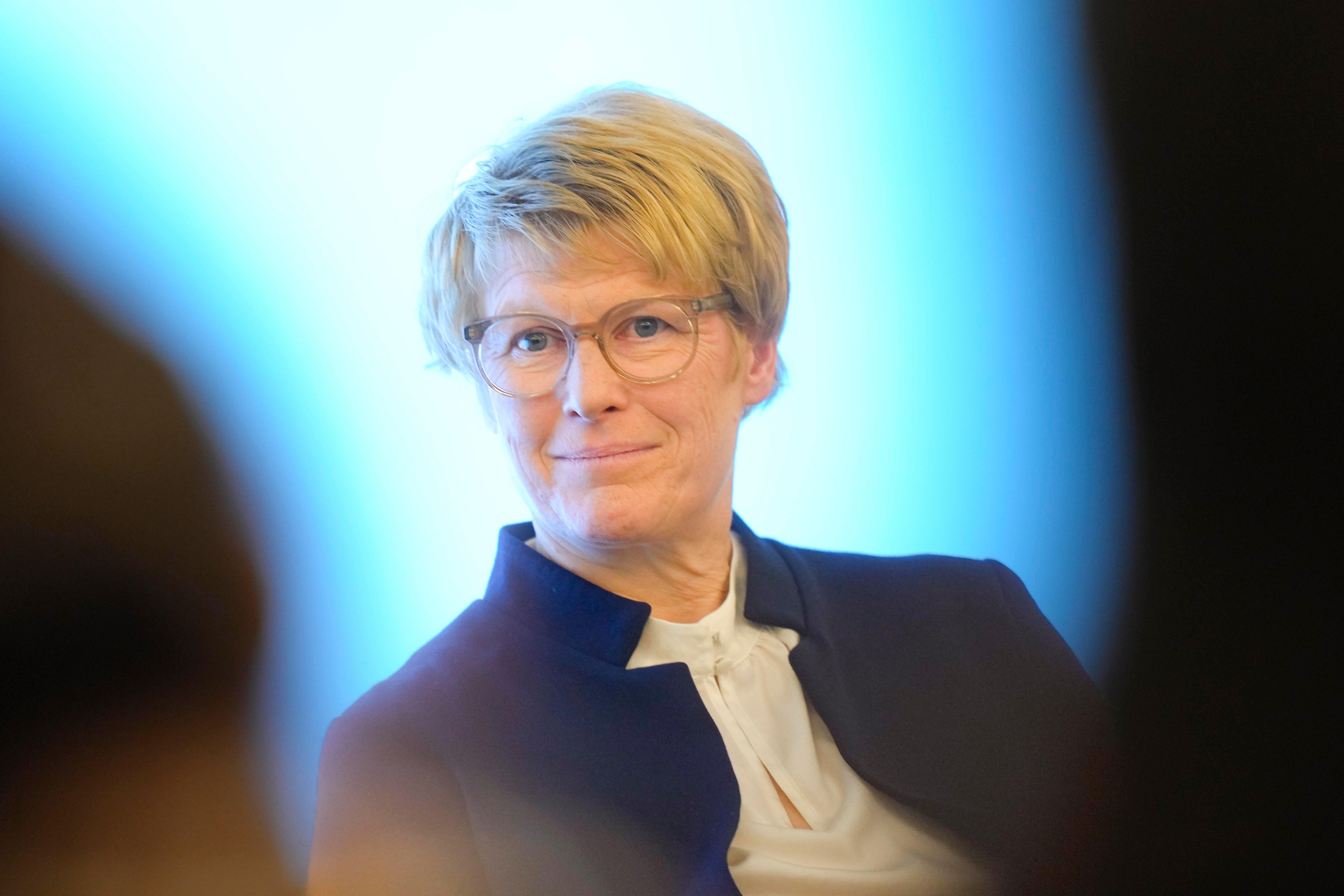 Portraitfoto von Wirtschaftswissenschaftlerin Veronika Grimm