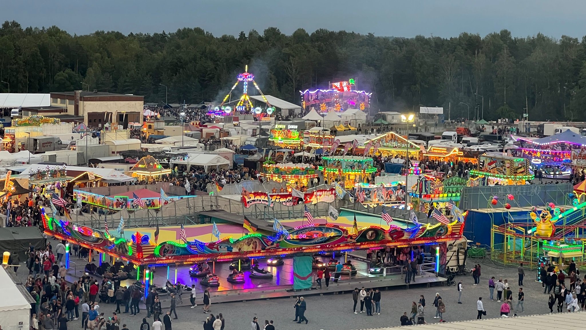 Das deutsch-amerikanische Volksfest von oben