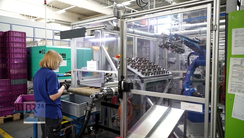 Viele Jobs in der Metallbranche sind in Gefahr | Bild: Bayerischer Rundfunk 2024 Viele Jobs in der Metallbranche sind in Gefahr