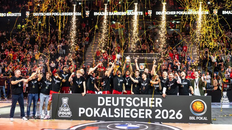 Die Bamberg Baskets sind BBL-Pokalsieger 2026 | Bild: picture alliance / nordphoto GmbH | Trienitz Die Bamberg Baskets sind BBL-Pokalsieger 2026