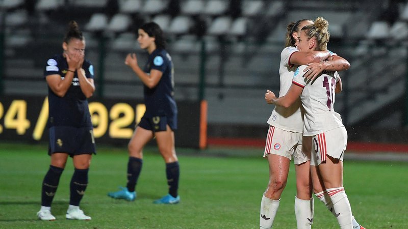 Torjubel nach Dallmanns Treffer | Bild: picture alliance / ANSA | Alessandro Di Marco Torjubel nach Dallmanns Treffer