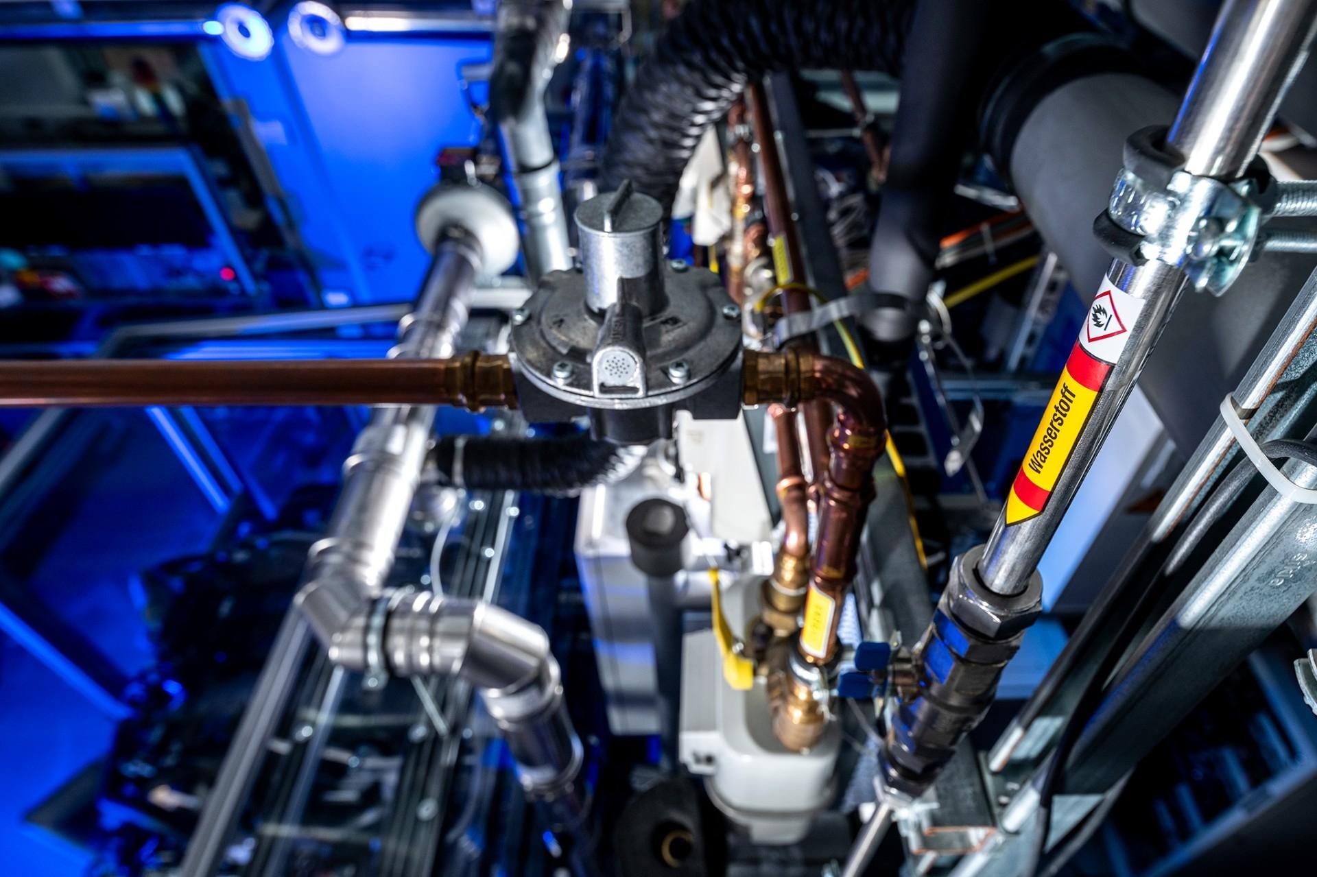 Wasserstofftank beim Deutschen Zentrum für Luft- und Raumfahrt (DLR)