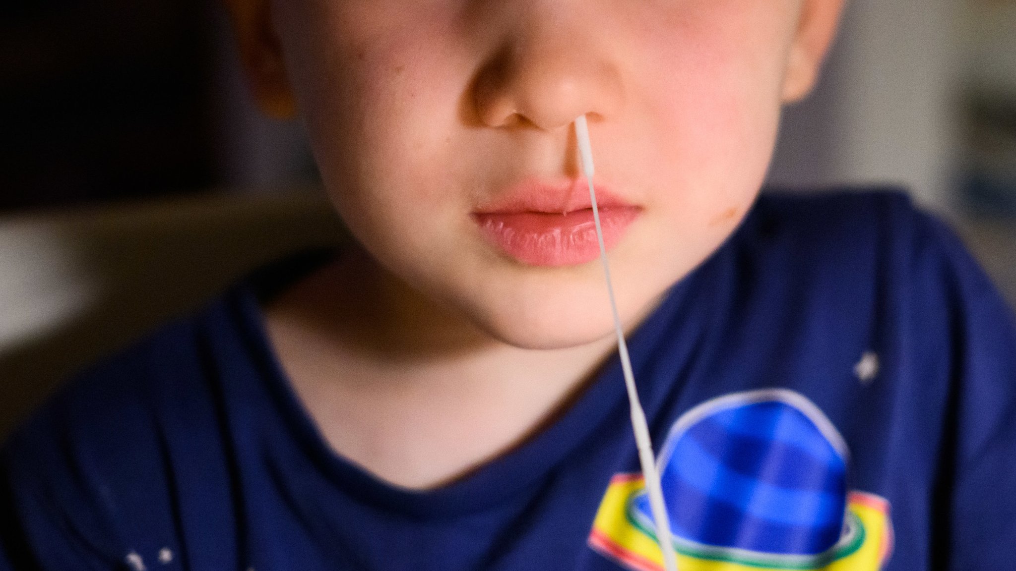 Fischbach fordert ein Ende der Testpflicht bei Kindern