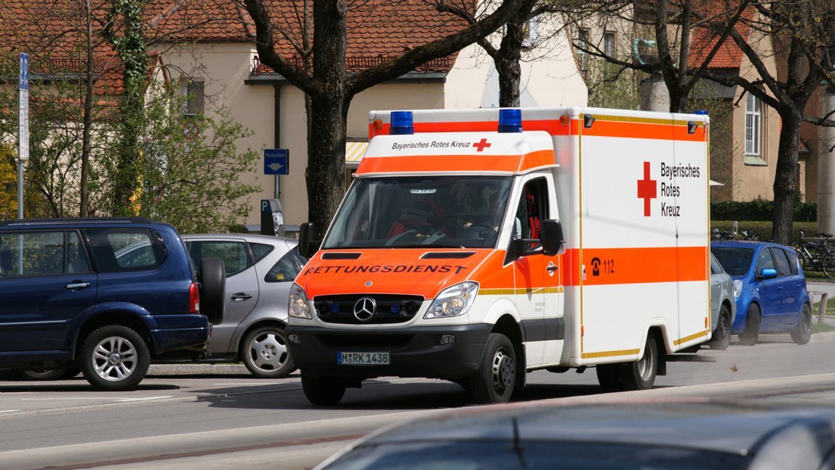 Rettungswagen des Bayerischen Roten Kreuzes