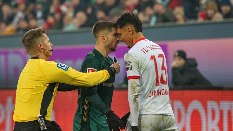 FC Augsburg - Werder Bremen | Bild: picture-alliance/dpa FC Augsburg - Werder Bremen