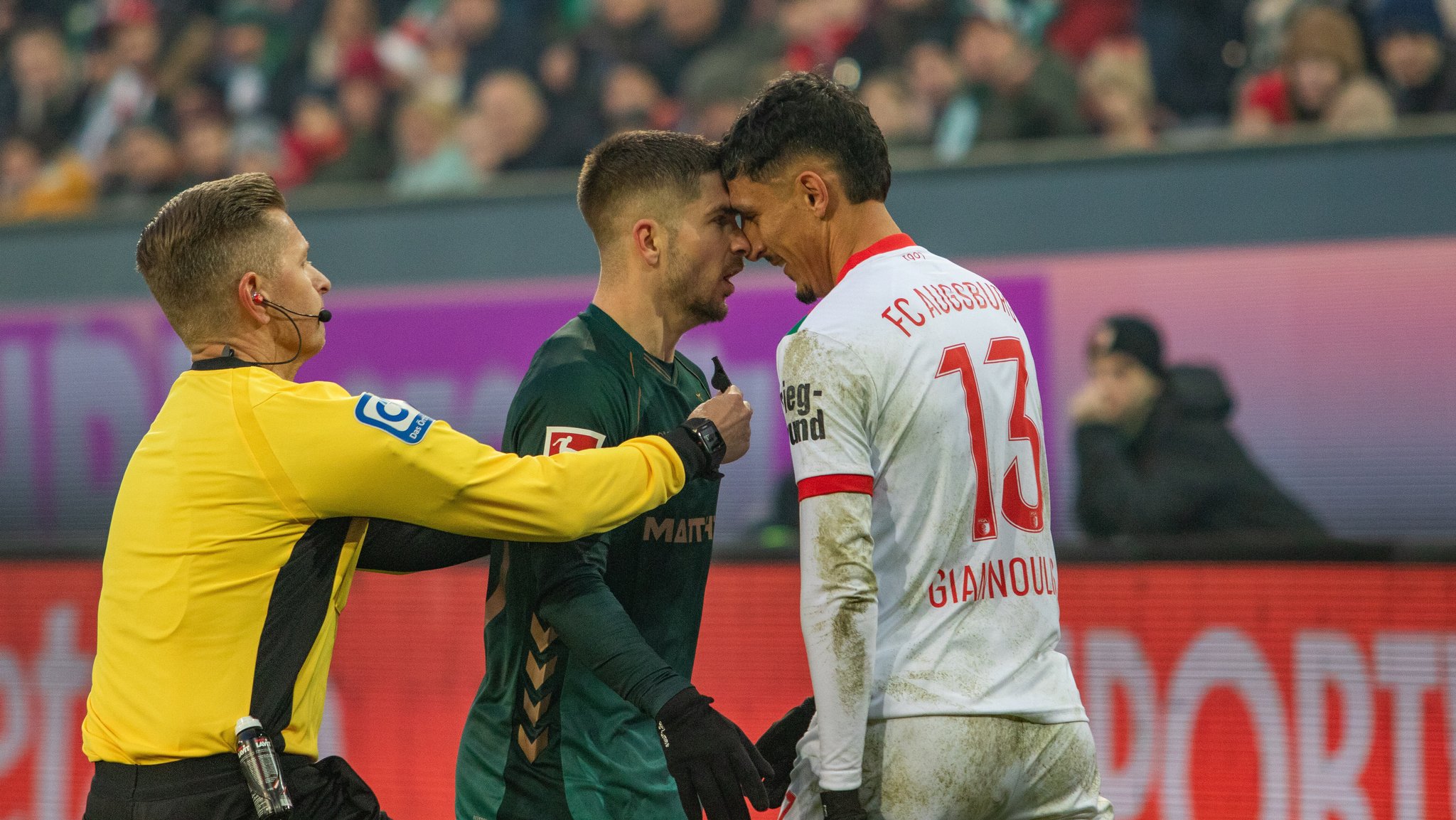 FC Augsburg - Werder Bremen | Bild: picture-alliance/dpa FC Augsburg - Werder Bremen