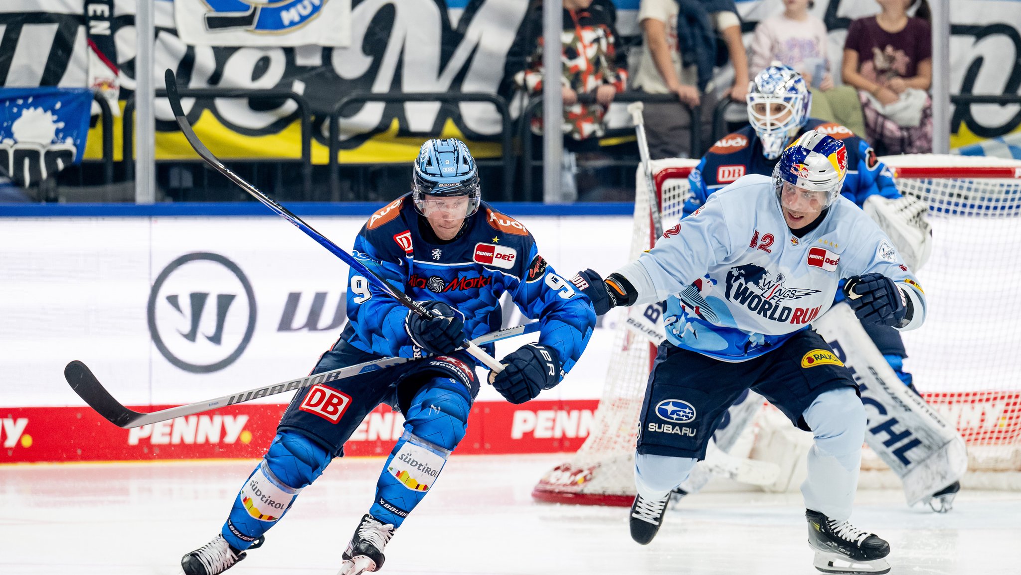 Spielszene ERC Ingolstadt - EHC München